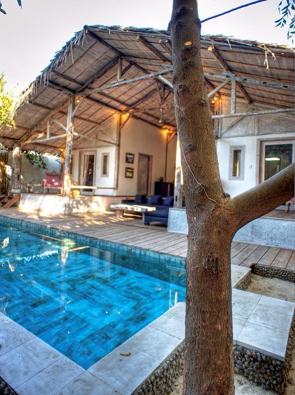 Villa Rumah Rinda Джили Трауанган Стая снимка