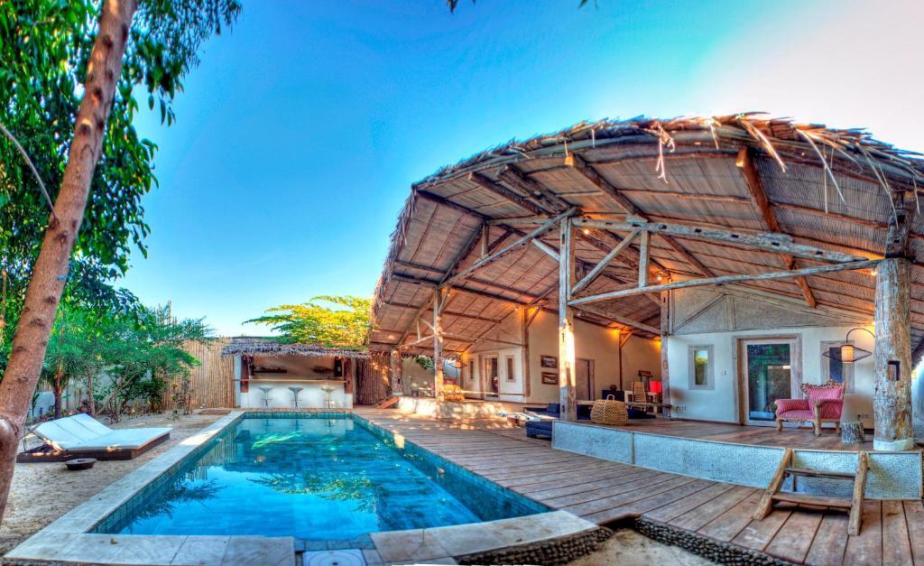Villa Rumah Rinda Джили Трауанган Стая снимка